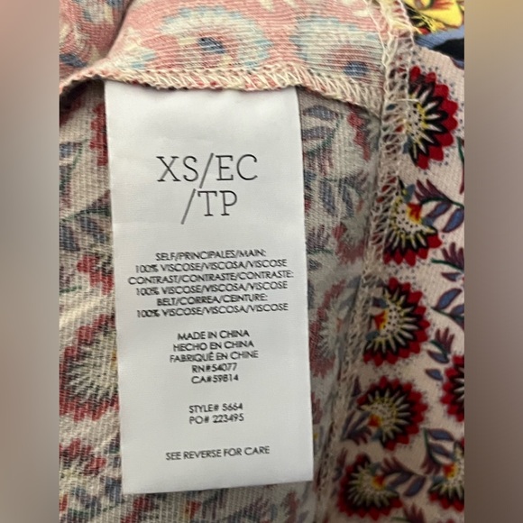 CAbi Poet Jacket #5664 Pockets belt Tie boho Mixed Media Patchwork Robe - Picture 9 of 10